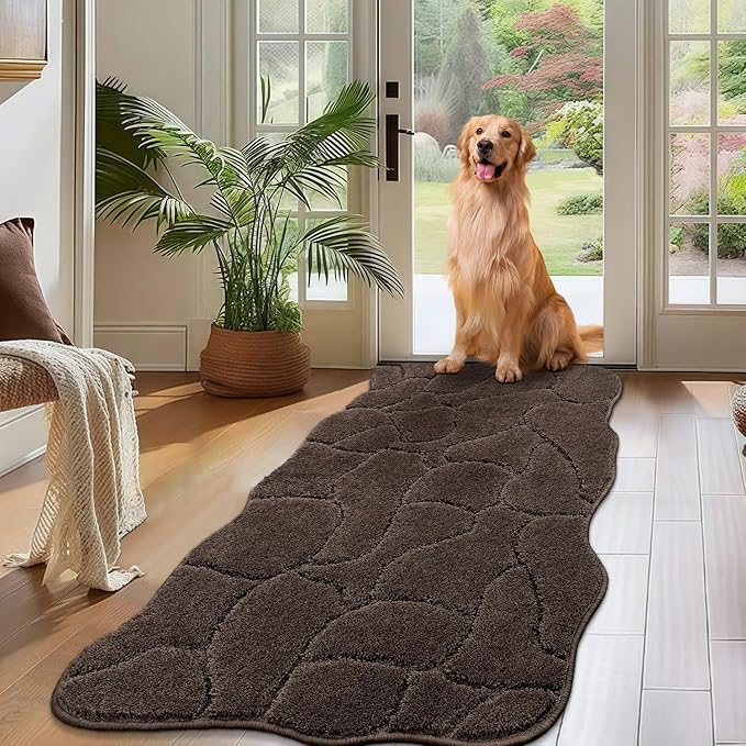 Large Dog Door Mat for Muddy Paws, 22x47 Absorbent Dirt Trapper Long Door Mat, Non-Slip Washable Mud Mat for Dogs, Polyester Microfiber Soft Pet Rug Mat for Entryway, Mud Dog Paws, Patio ( Latte)