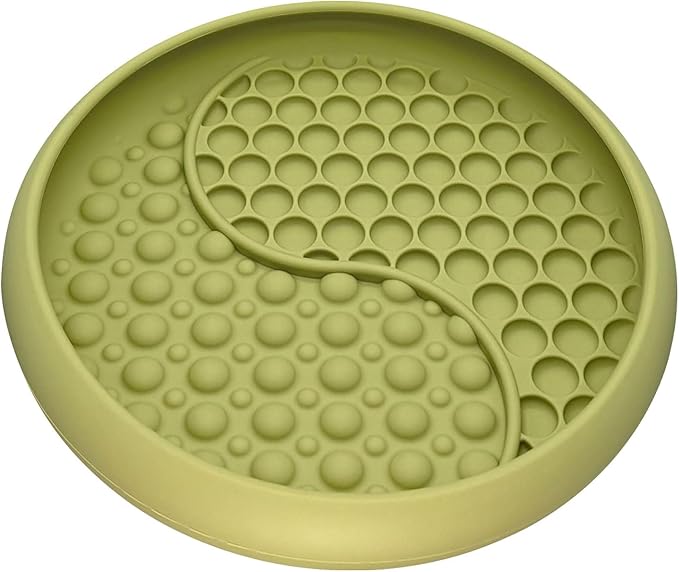 Lick Mat for Dogs, Silicone Slow Feeder Licking Mat with Non-Slip Suction Cups, Freeze-Friendly Lick Bowl for Enrichment Play, Anxiety Relief & Keeps Busy (8.0" x 1.4" Green)
