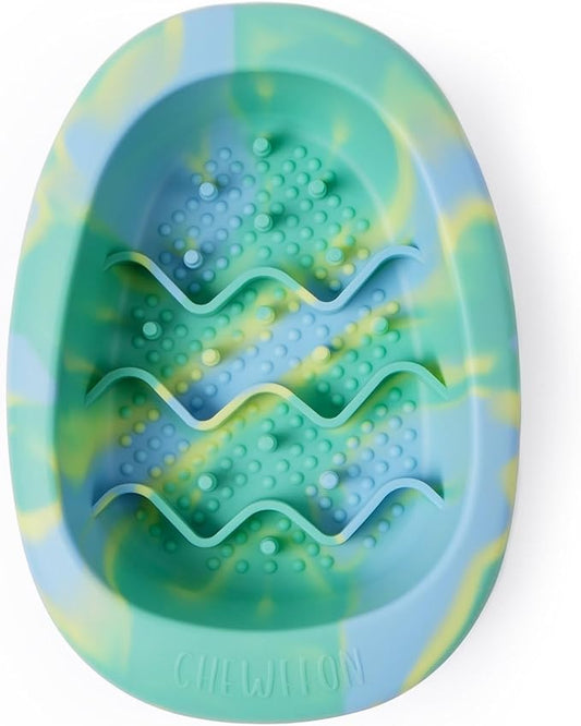 Interactive Dog&Cat Lick Mat Bowls, BPA-Free Silicone Dog Slow Feeder with Suction Cups, Non Slip Food Bowl for Dogs and Cats, Reduces Boredom and Anxiety, Dishwasher Safe, Green Small