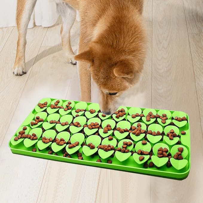 Medium Silicone Snuffle Mat for Small Medium Dogs Cats Slow Down Eating,Slow Feeder Lick Mat for Dry Wet Food for Pet Training Smell,Encourages Natural Foraging Skill,Relieving Stress (Green)