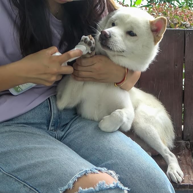 Paw Cleaner for Dogs and Cats, No-Rinse Foaming Cleanser, Unscented, and PH Balanced Paw Wash Magic Foam for Dogs Large Medium Small XL Breed