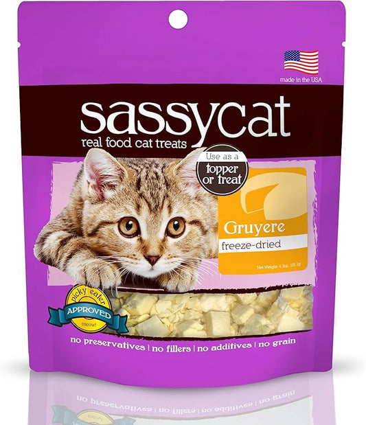 Herbsmith Sassy Cat Treats – Freeze Dried Gruyere – Human-Grade Wisconsin Cheese – Natural Snack for Picky Eaters – 1 Ingredient – USA Made – 4.7 oz