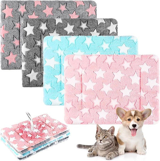 Haull 4 Pcs Waterproof Guinea Pig Bedding Winter Guinea Pig Bed Plush Cage Liners Soft Dog Cat Mat Reversible Winter Cozy Animal Pee Pad Hamster Bed Mat for Bunny (Cute Star,18 x 24 Inch)