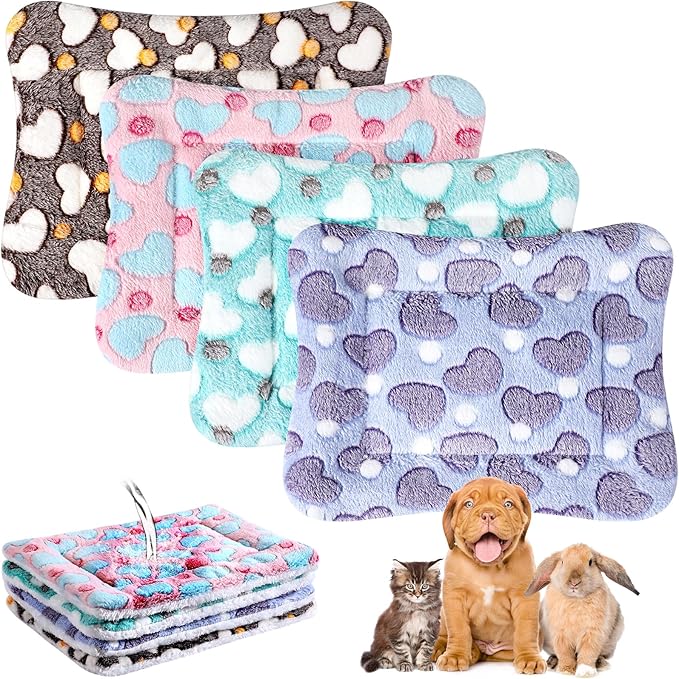 Haull 4 Pcs Waterproof Guinea Pig Bedding Winter Guinea Pig Bed Plush Cage Liners Soft Dog Cat Mat Reversible Winter Cozy Animal Pee Pad Hamster Bed Mat for Bunny(Heart,13 x 18.5 Inch)