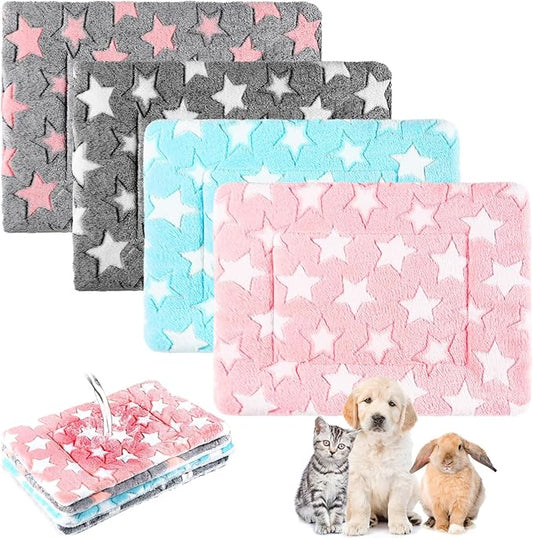 Haull 4 Pcs Waterproof Guinea Pig Bedding Winter Guinea Pig Bed Plush Cage Liners Soft Dog Cat Mat Reversible Winter Cozy Animal Pee Pad Hamster Bed Mat for Bunny(Cute Star,13 x 18.5 Inch)